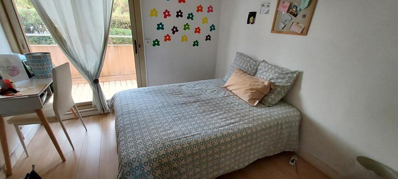 Chambre Lit 2 Personnes Dans Appartement Du Logeur Мандельё-ла-Напуль Экстерьер фото